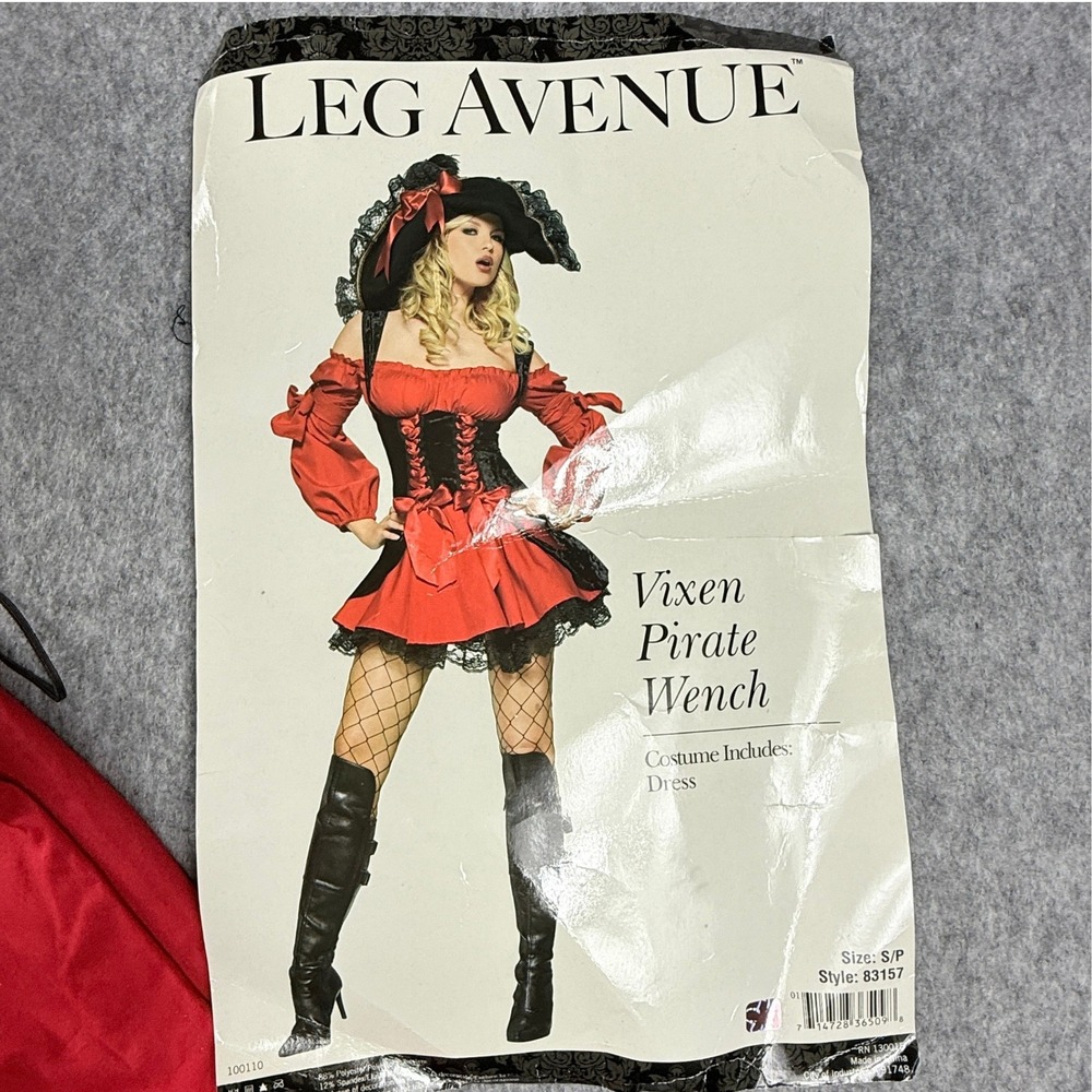 Leg Avenue Vixen Pirate Wench Costume Red Black Velvet Dress Small Hat Set - Picture 4 of 14